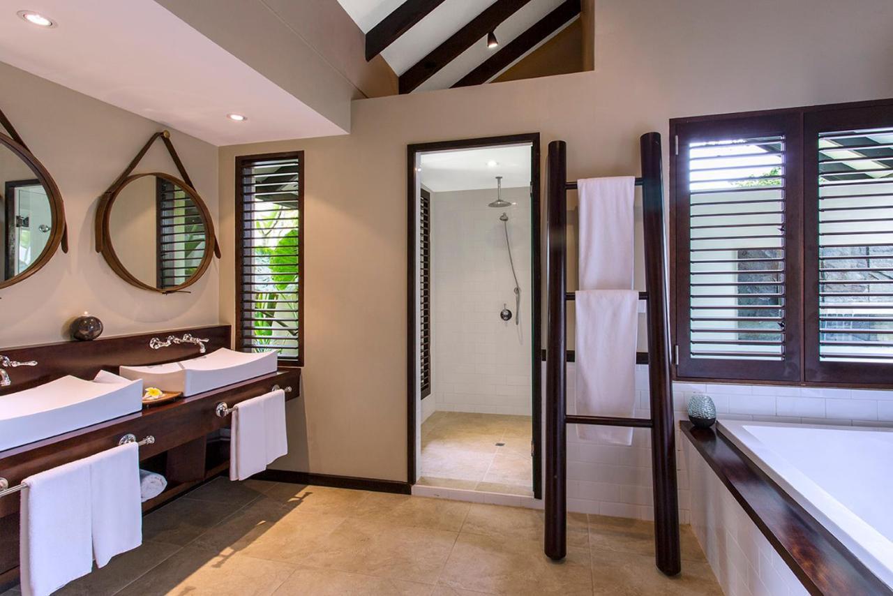 Warwick Le Lagon Resort & Spa, Vanuatu Порт-Вила Экстерьер фото