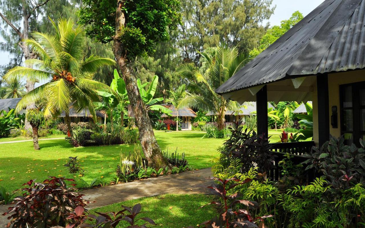 Warwick Le Lagon Resort & Spa, Vanuatu Порт-Вила Экстерьер фото