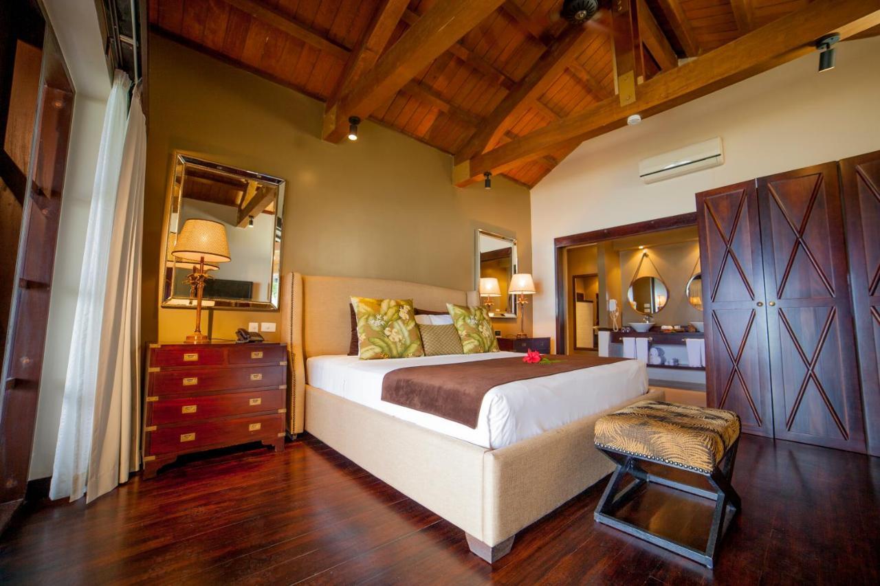 Warwick Le Lagon Resort & Spa, Vanuatu Порт-Вила Экстерьер фото